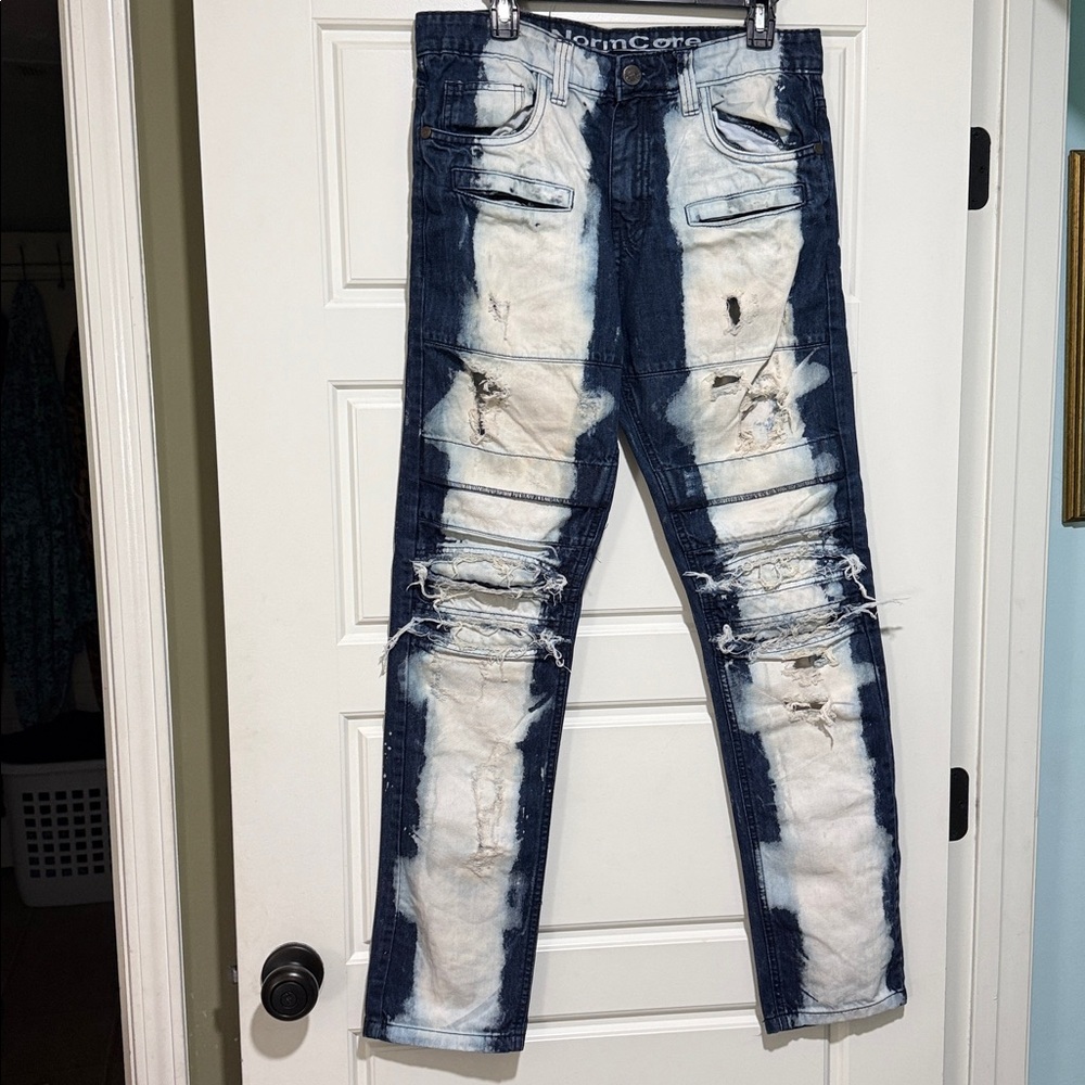 BKE distressed Jake 32x32 distressed straight leg normcore jeans